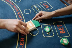 Seorang pengguna mobile mengelola deposit dalam platform taruhan sports